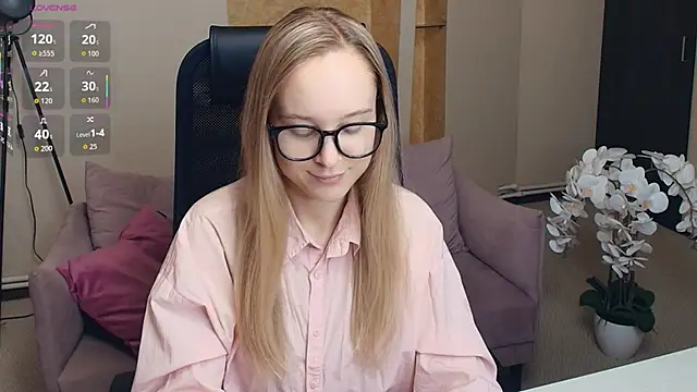 SoonMoor online show from 11/30/25, 07:14