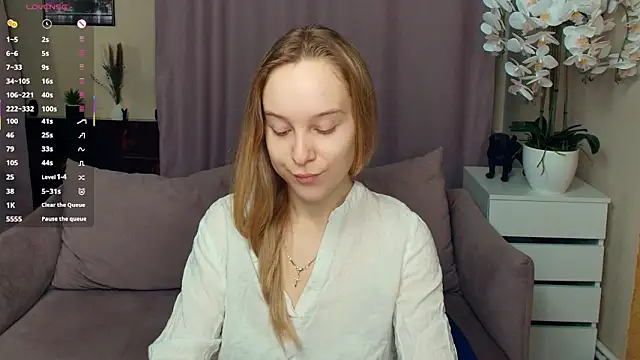 Snapshot of SoonMoor chatting on 02/07/26, 07:00 SoonMoor online show from 02/07/26, 07:00