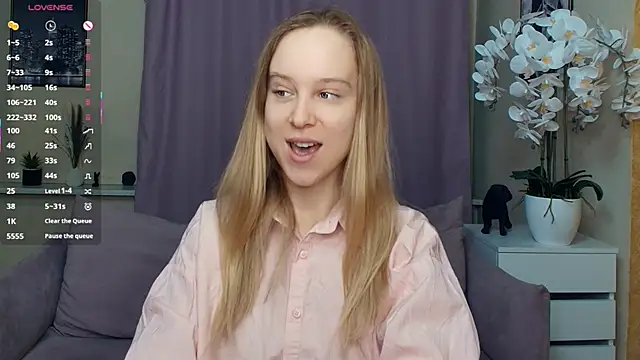 SoonMoor online show from 03/16/26, 06:32