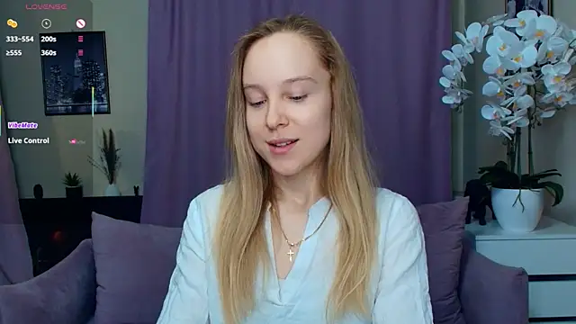 SoonMoor online show from 04/10/26, 06:48