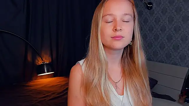 SoonMoor online show from 09/09/25, 06:06