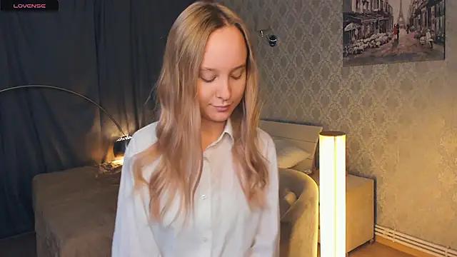 SoonMoor online show from 10/31/25, 05:09