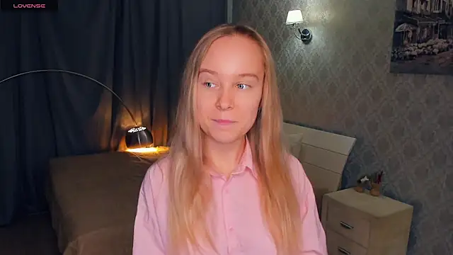 SoonMoor online show from 11/16/25, 05:06