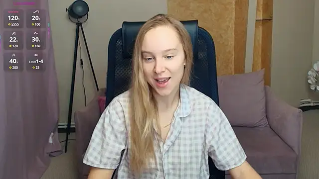 SoonMoor online show from 12/17/25, 06:57