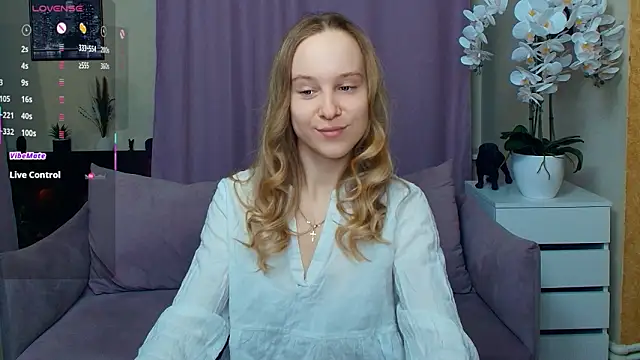 SoonMoor online show from 03/28/26, 06:42