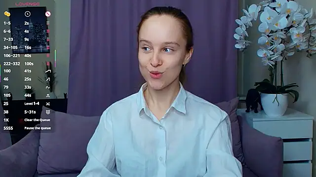 SoonMoor online show from 04/12/26, 06:44