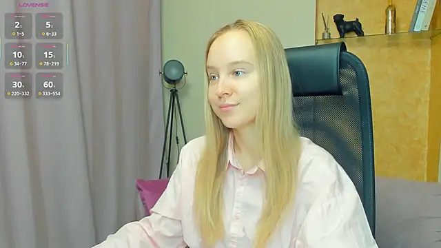 SoonMoor online show from 11/25/25, 07:03