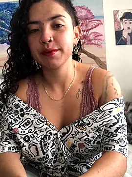 Snapshot of Paris_11 chatting on 11/12/25, 02:54 Paris 11 online show from 11/12/25, 02:54