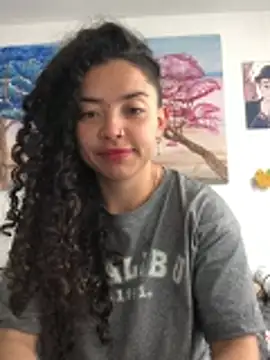 Snapshot of Paris_11 chatting on 11/26/25, 12:49 Paris 11 online show from 11/26/25, 12:49