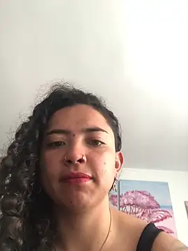 Snapshot of Paris_11 chatting on 10/01/25, 12:42 Paris 11 online show from 10/01/25, 12:42