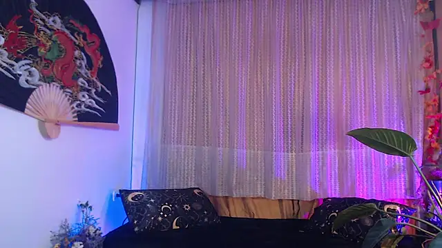 Ellyuwuw online show from 04/10/26, 11:56