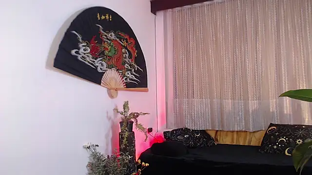 Ellyuwuw online show from 04/08/26, 02:35