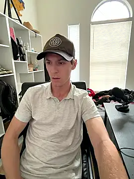 Snapshot of Badstepson33 chatting on 01/09/26, 02:02 Badstepson33 online show from 01/09/26, 02:02