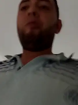 angelitocalientico online show from 10/23/25, 02:43