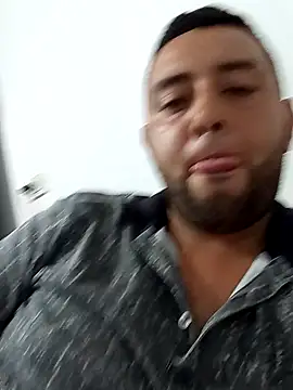 angelitocalientico online show from 09/18/25, 01:25