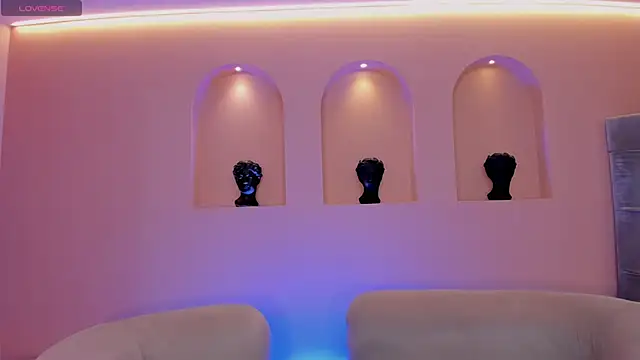 LucyWeiss  online show from 10/16/25, 08:17