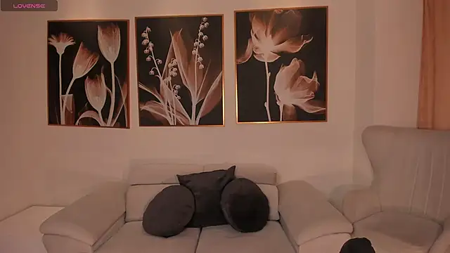 LaurentConnor online show from 11/16/25, 11:52