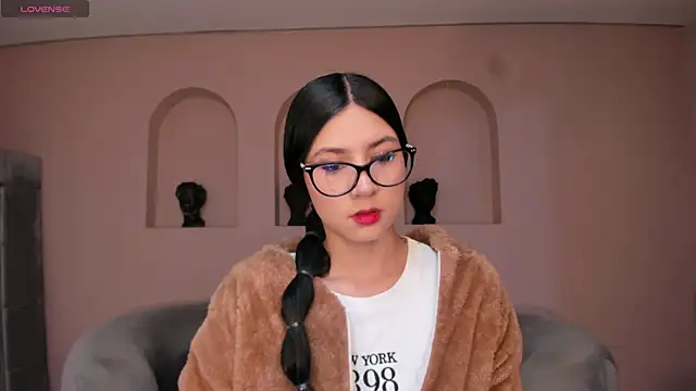 LaurentConnor online show from 12/14/25, 11:21