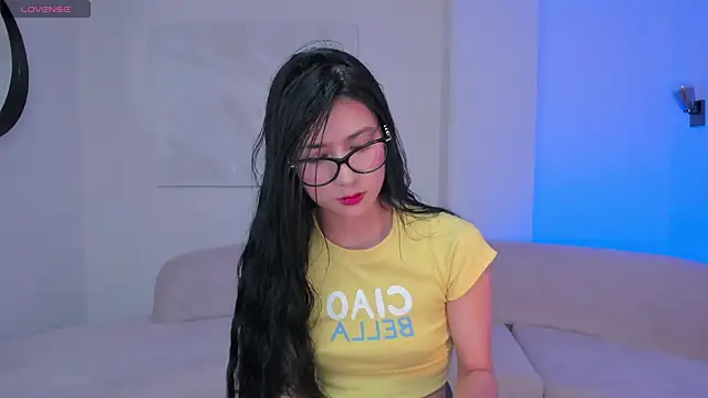 LaurentConnor online show from 12/04/25, 03:27