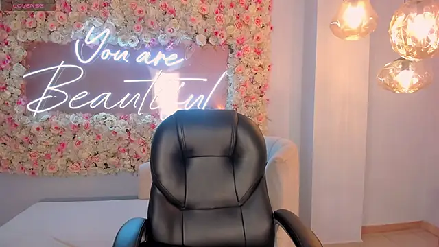 MayaMoretti  online show from 10/23/25, 03:38