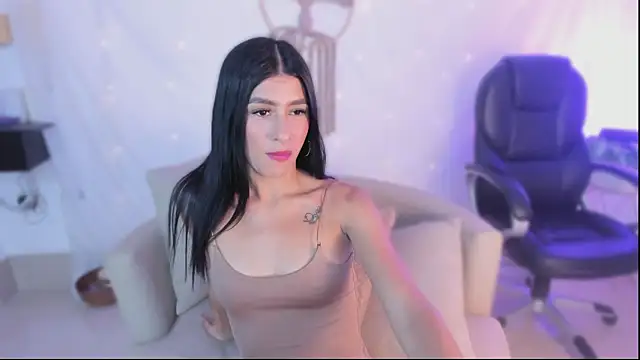 Ginni charlotte online show from 03/11/26, 12:37