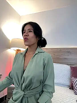 GinebraBrown online show from 11/26/25, 06:41