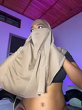 Snapshot of Yuli_arabic chatting on 06/25/26, 06:13 Yuli arabic online show from 06/25/26, 06:13