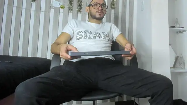 EthanGrey online show from 12/20/25, 11:13