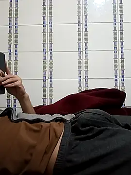 BeakedMezuza online show from 04/12/26, 09:01