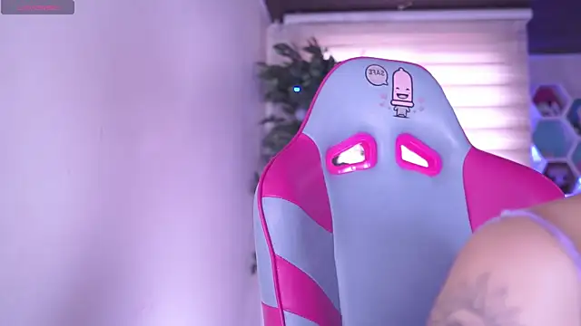 Rebecah 1 online show from 04/09/26, 02:45