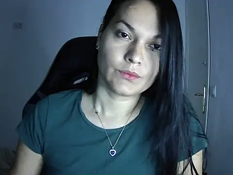dulvolkova online show from 10/17/25, 06:39