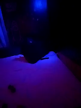 johnboones10 online show from 11/17/25, 06:39