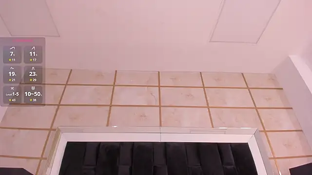 Snapshot of RoxyLior chatting on 01/16/26, 03:32 RoxyLior online show from 01/16/26, 03:32