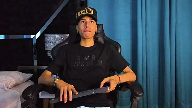 parker joss1 online show from 09/12/25, 02:55