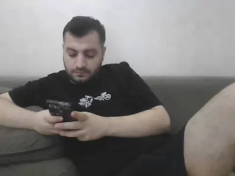 Snapshot of modelboy01 chatting on 10/15/25, 02:58 modelboy01 online show from 10/15/25, 02:58