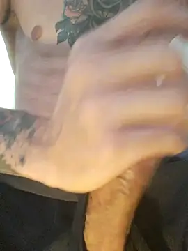 Skate012 online show from 03/17/26, 05:49