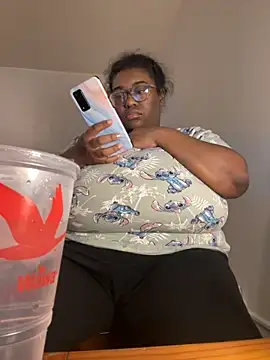 bunbun420247 online show from 12/03/25, 12:12