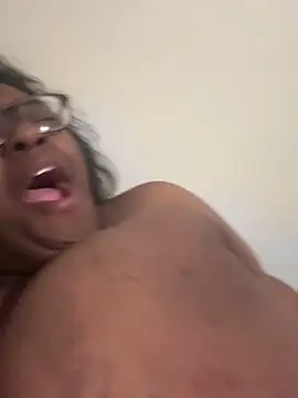 bunbun420247 online show from 12/02/25, 07:54