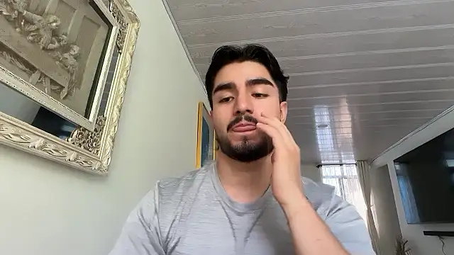 Snapshot of zayn_maximoff chatting on 06/10/26, 06:20 zayn maximoff online show from 06/10/26, 06:20