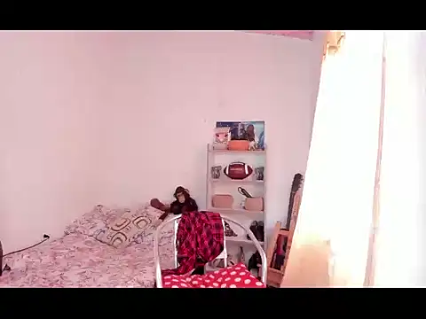 Snapshot of megan_doll2123 chatting on 09/27/25, 07:20 megan doll2123 online show from 09/27/25, 07:20