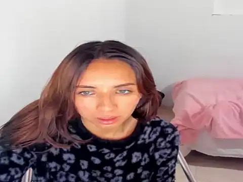 Snapshot of megan_doll2123 chatting on 11/19/25, 02:55 megan doll2123 online show from 11/19/25, 02:55