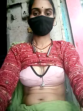 Snapshot of Nishaa_ji chatting on 10/19/25, 10:18 Nishaa ji online show from 10/19/25, 10:18
