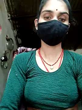 Snapshot of Nishaa_ji chatting on 10/12/25, 07:10 Nishaa ji online show from 10/12/25, 07:10
