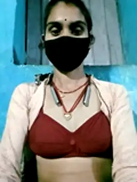 Nishaa ji online show from 10/28/25, 03:33