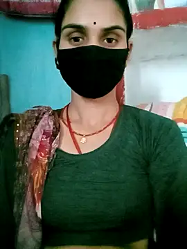 Snapshot of Nishaa_ji chatting on 09/19/25, 10:30 Nishaa ji online show from 09/19/25, 10:30