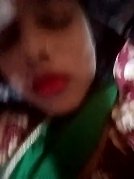 Snapshot of vandana_babi chatting on 10/10/25, 08:15 vandana babi online show from 10/10/25, 08:15