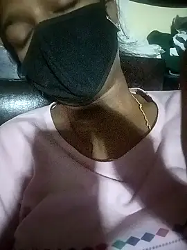 Snapshot of vandana_babi chatting on 10/18/25, 12:56 vandana babi online show from 10/18/25, 12:56