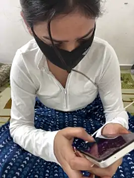 Sex Queen aaraya online show from 04/09/26, 01:28