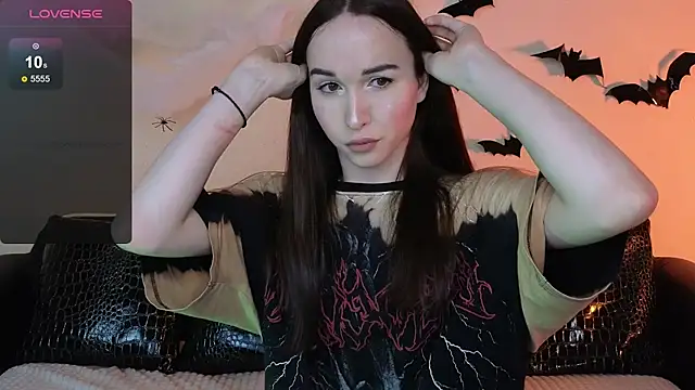 Angeel Kate online show from 10/29/25, 05:06