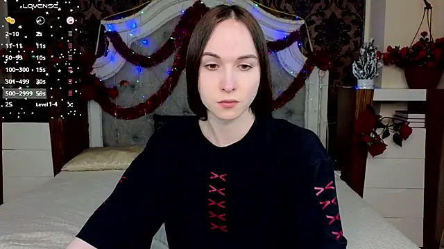 Angeel Kate online show from 12/14/25, 11:38